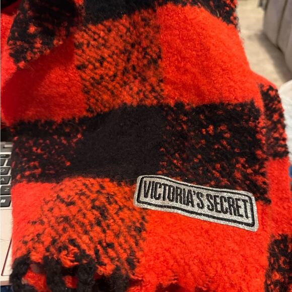 Victoria's Secret Red and Black Plaid Scarf - Picture 4 of 4